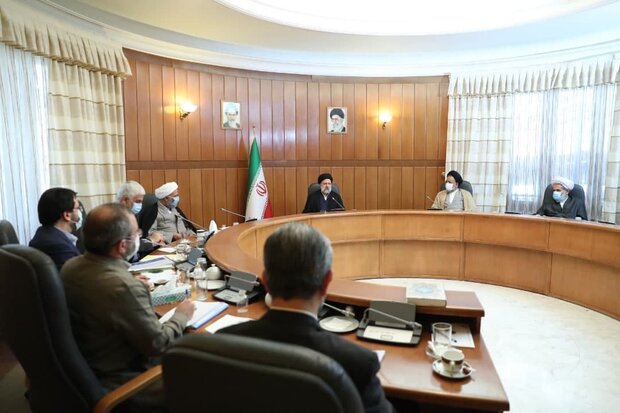 اقدامات عینی برای ریشهکنی فساد را در اولین روز دولت آغاز میکنیم اقدامات عینی برای ریشهکنی فساد را در اولین روز دولت آغاز میکنیم