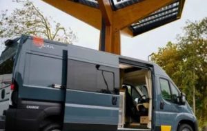 یه گشتی با ون یورن شارژ: کمپر پژوی ماژولار ساخت خرونینگن