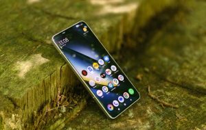 پوکو F7 با باتری غول‌پیکر و نمایشگر بزرگتر عرضه می‌شود